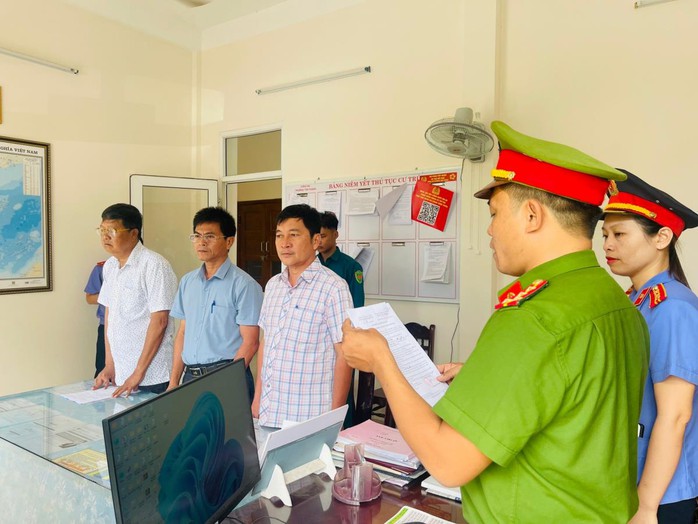 Đ&agrave; Nẵng khai trừ đảng cựu ph&oacute; gi&aacute;m đốc trung t&acirc;m đ&agrave;o tạo l&aacute;i xe - Ảnh 1.