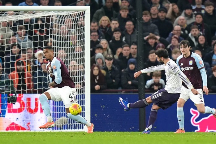 15 cầu thủ c&oacute; thể vắng mặt khi Man Utd đụng độ Newcastle - Ảnh 1.