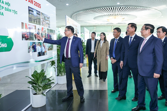Thủ tướng Phạm Minh Ch&iacute;nh khẳng định tinh thần chiến binh dầu kh&iacute; tại Petrovietnam - Ảnh 1.