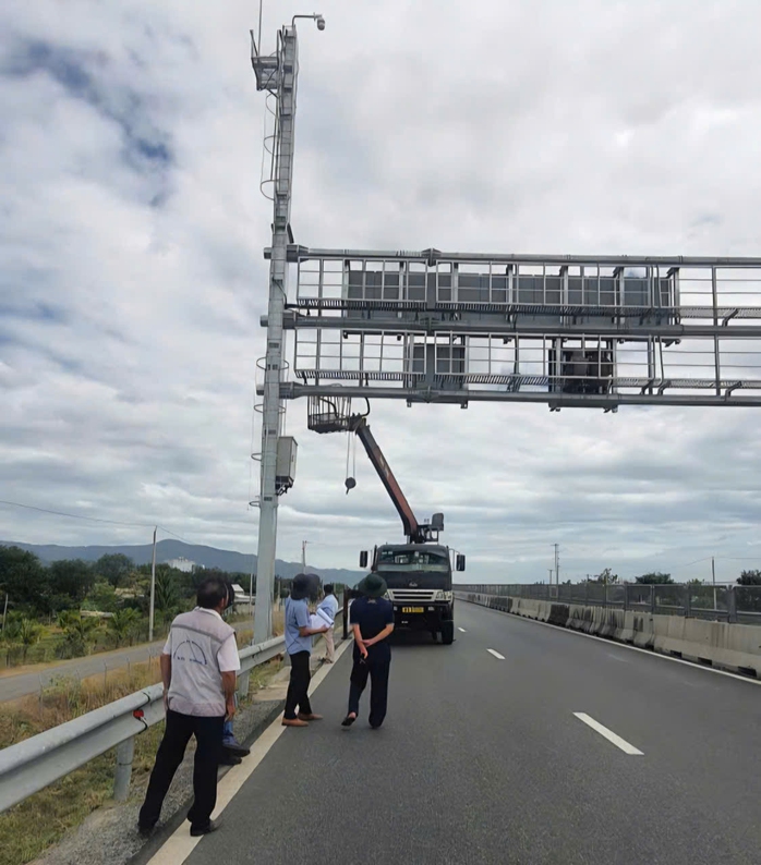 2 tuyến cao tốc quan trọng trước giờ thu ph&iacute; - Ảnh 2.