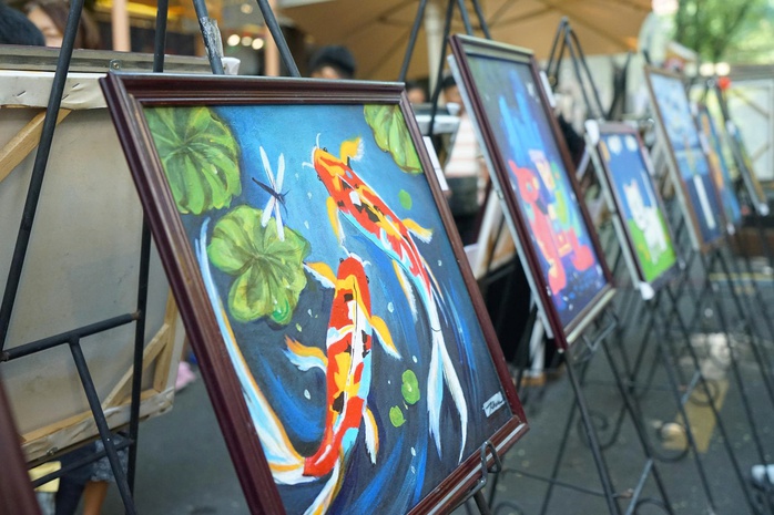 Nơi sắc m&agrave;u thay tiếng n&oacute;i - Ảnh 2.