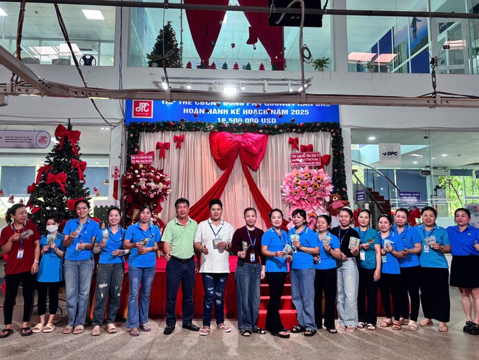 Gần 1500 doanh nghiệp Đồng Nai c&ocirc;ng bố thưởng Tết, cao nhất l&agrave; 840 triệu đồng - Ảnh 1.