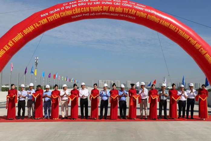 TP HCM th&uacute;c tiến độ dự &aacute;n V&agrave;nh đai 3, Vinhomes Grand Park sẵn s&agrave;ng cho giai đoạn tăng trưởng mới - Ảnh 1.