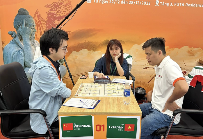 Lại L&yacute; Huynh hụt v&eacute; b&aacute;n kết, Th&agrave;nh Bảo chiến "tam anh" C&uacute;p Cờ tướng Phương Trang - Ảnh 1.