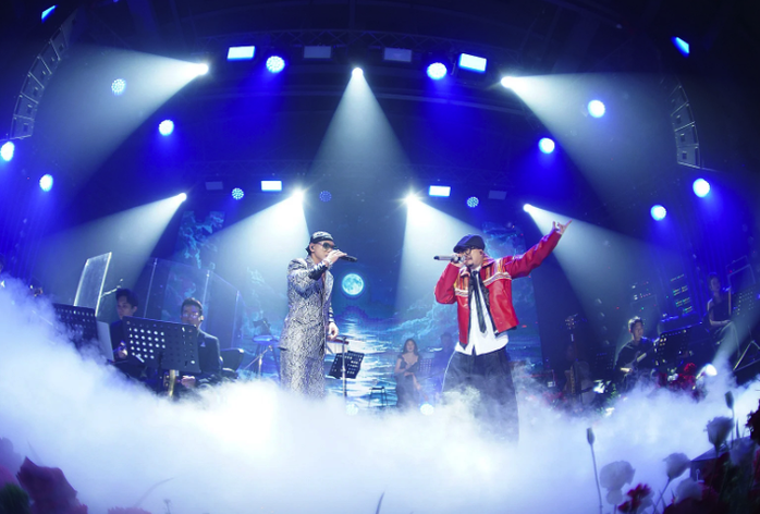 Phan Đinh T&ugrave;ng tặng NSND Tự Long nhẫn kim cương - Ảnh 5.