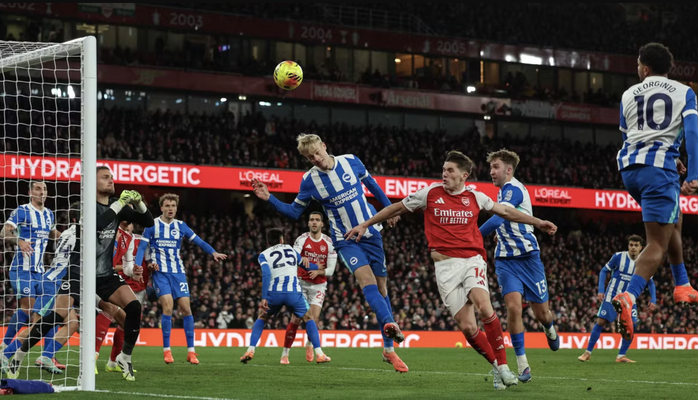 Arsenal vượt kh&oacute; hạ Brighton, t&aacute;i chiếm đỉnh bảng Premier League - Ảnh 3.