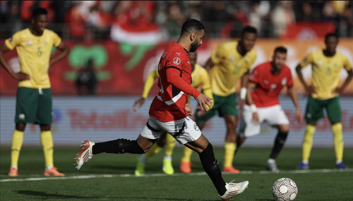 Salah lập đại c&ocirc;ng, "Pharaohs" v&agrave;o v&ograve;ng knock-out C&uacute;p ch&acirc;u Phi - Ảnh 2.