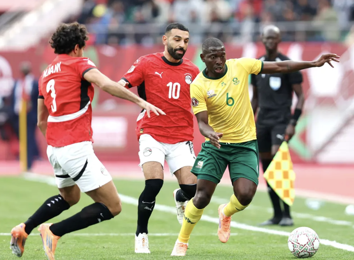 Salah lập đại c&ocirc;ng, "Pharaohs" v&agrave;o v&ograve;ng knock-out C&uacute;p ch&acirc;u Phi - Ảnh 1.