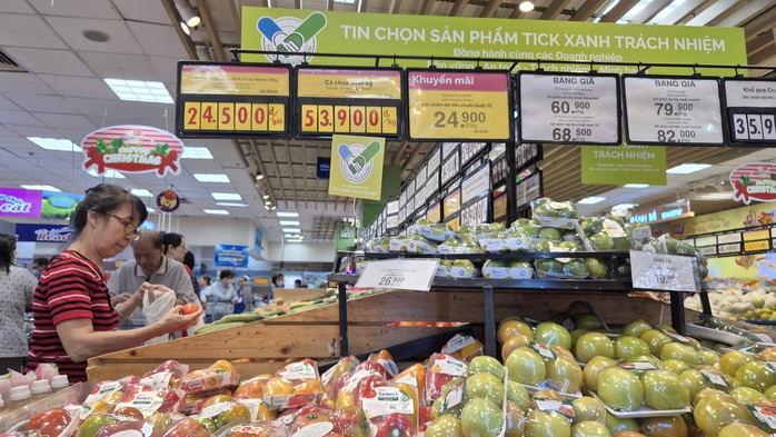 Nỗ lực b&igrave;nh ổn gi&aacute; thị trường Tết - Ảnh 1.