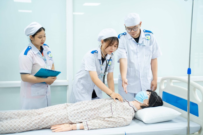 TP HCM c&oacute; th&ecirc;m trường ĐH đ&agrave;o tạo nh&oacute;m ng&agrave;nh sức khỏe - Ảnh 1.