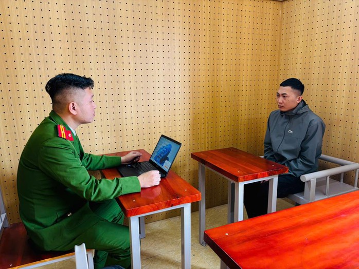 Triệt ph&aacute; đường d&acirc;y lừa đảo xuy&ecirc;n quốc gia do người Việt Nam cầm đầu - Ảnh 2.