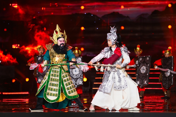 Hồ Văn Cường khiến kh&aacute;n giả vỡ &ograve;a  - Ảnh 10.