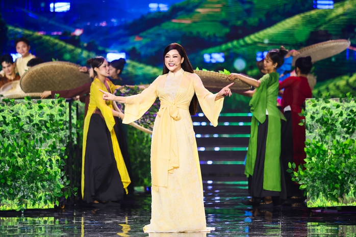 Hồ Văn Cường khiến kh&aacute;n giả vỡ &ograve;a  - Ảnh 5.