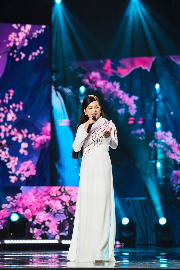 Hồ Văn Cường khiến kh&aacute;n giả vỡ &ograve;a  - Ảnh 18.