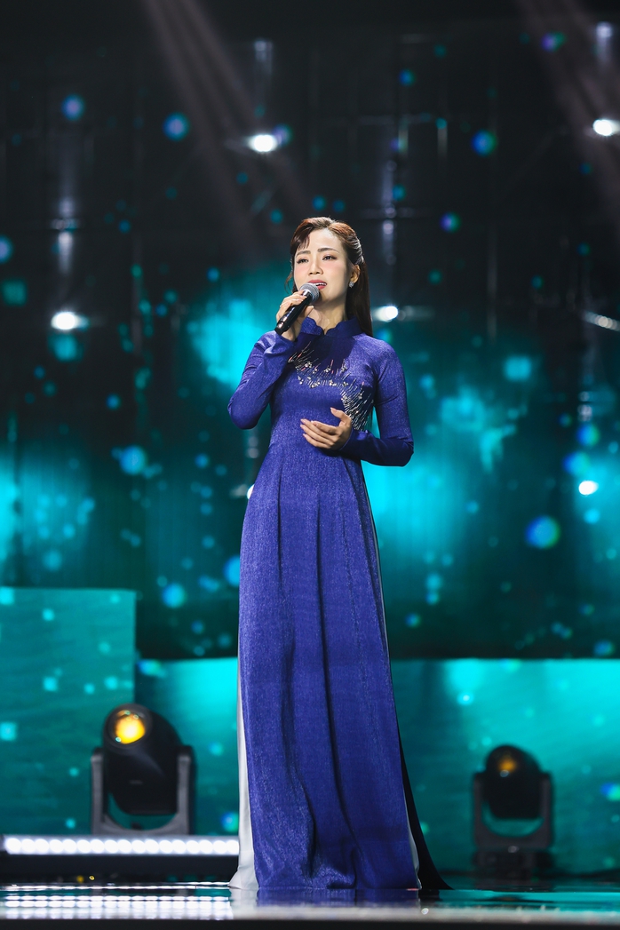 Hồ Văn Cường khiến kh&aacute;n giả vỡ &ograve;a  - Ảnh 17.