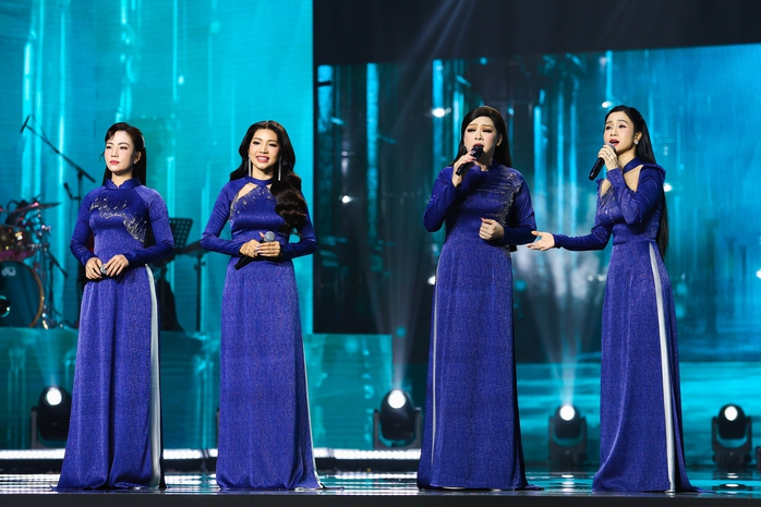 Hồ Văn Cường khiến kh&aacute;n giả vỡ &ograve;a  - Ảnh 7.