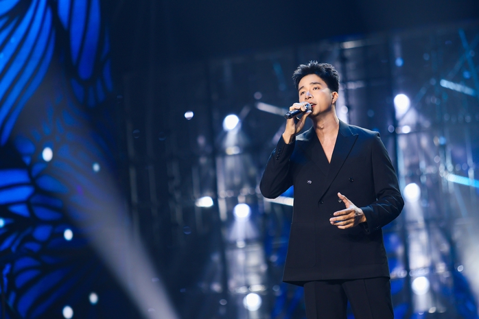 Hồ Văn Cường khiến kh&aacute;n giả vỡ &ograve;a  - Ảnh 15.