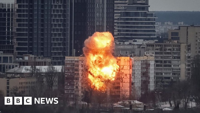 Ukraine &ldquo;đỏ lửa&rdquo; ngay trước khi Mỹ - Ukraine gặp nhau - Ảnh 1.