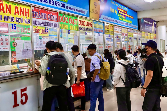 Tết Dương lịch 2026, một bến xe TPHCM dự kiến tăng 50% lượng kh&aacute;ch - Ảnh 1.