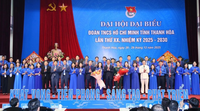 Bà Lê Ngọc Ánh tái đắc cử Bí thư Tỉnh đoàn Thanh Hóa - Ảnh 2.