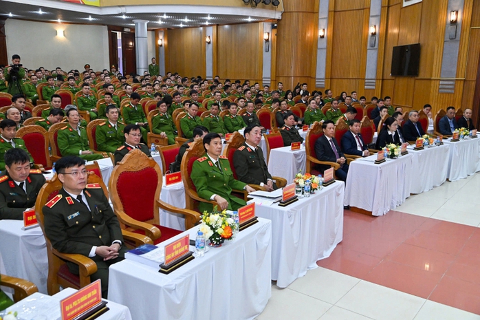 Bộ C&ocirc;ng an b&aacute;o động t&igrave;nh trạng lừa đảo trực tuyến g&acirc;y thiệt hại gần 40 . 000 Tỉ đồng - Ảnh 2.