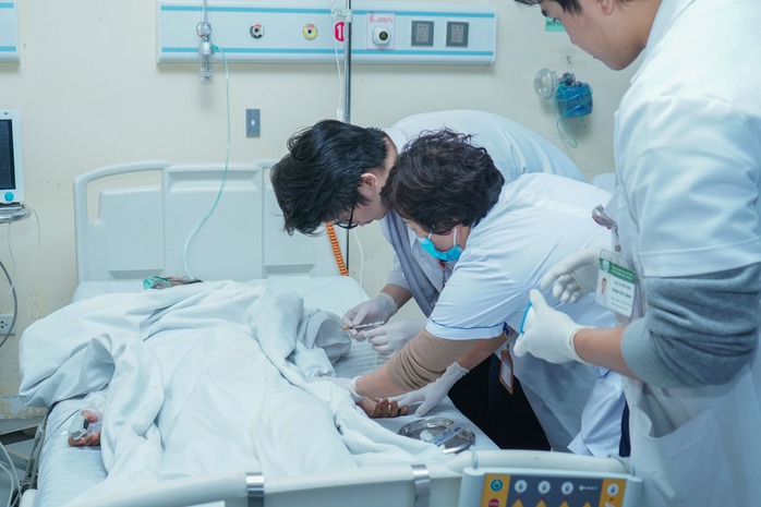 Ph&oacute; Thủ tướng: Nhiều &ldquo;n&uacute;t thắt&rdquo; trong lĩnh vực y tế được th&aacute;o gỡ - Ảnh 3.