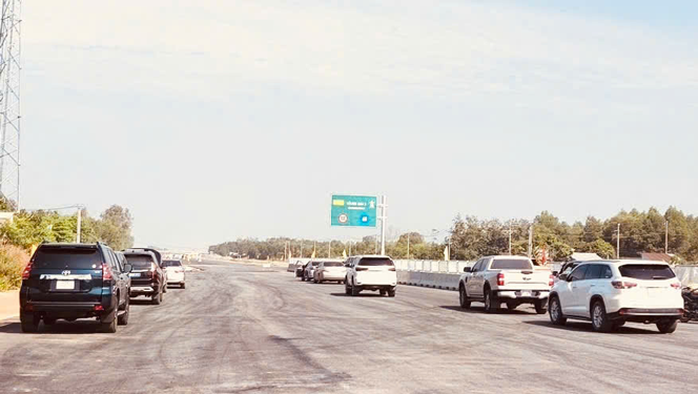 ĐỘT PH&Aacute; HẠ TẦNG, N&Acirc;NG TẦM Đ&Ocirc; THỊ (*): Tăng tốc kết nối hạ tầng li&ecirc;n v&ugrave;ng - Ảnh 2.