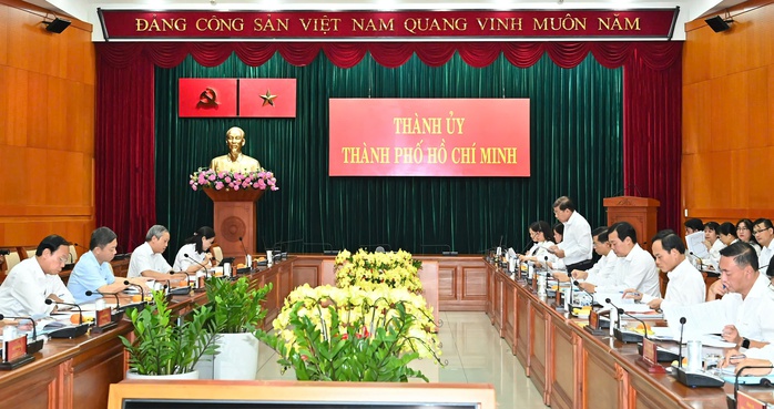 Kiện to&agrave;n Ban Chỉ đạo ph&ograve;ng, chống tham nhũng, l&atilde;ng ph&iacute;, ti&ecirc;u cực TPHCM - Ảnh 1.