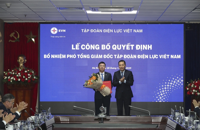 2 T&acirc;n Ph&oacute; Tổng gi&aacute;m đốc EVN v&agrave; những th&ocirc;ng tin đ&aacute;ng ch&uacute; &yacute; Về họ - Ảnh 1.