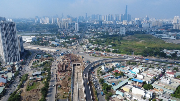 Sắp th&ocirc;ng xe cầu vượt N2 An Ph&uacute;, xe cao tốc đi thế n&agrave;o? - Ảnh 1.