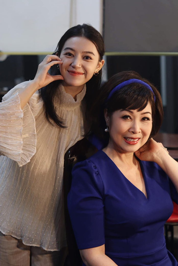 Niềm tự hào của NSND Hồng Vân về nữ diễn viên Hoàng Linh Chi trong phim "Hoàng tử quỷ" - Ảnh 1.