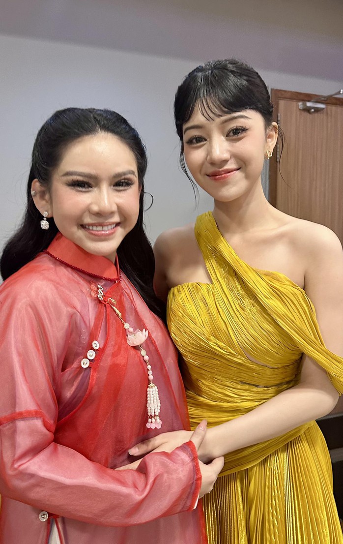 Niềm tự hào của NSND Hồng Vân về nữ diễn viên Hoàng Linh Chi trong phim "Hoàng tử quỷ" - Ảnh 3.