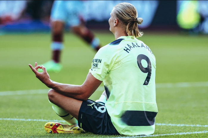 Haaland ngất ngây hạnh phúc khi gia nhập "Câu lạc bộ 100 bàn" - Ảnh 3.