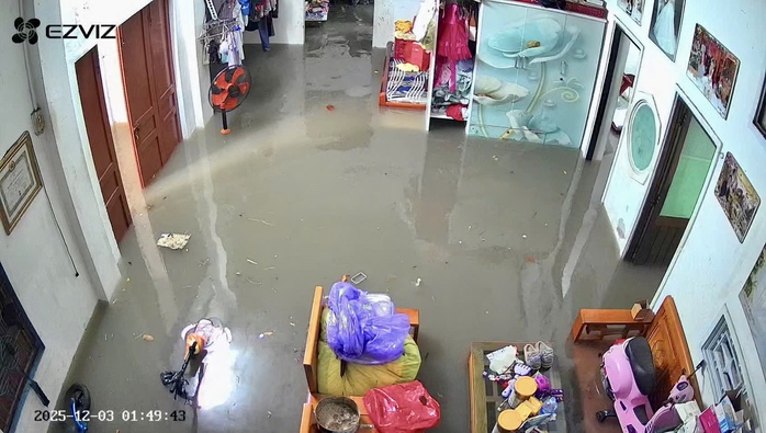 Khu vực Bà Rịa - Vũng Tàu cũ xuất hiện mưa lớn trong đêm - Ảnh 1.