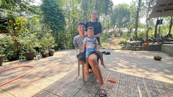 NHỮNG NGƯỜI VẼ LẠI ĐỜI MÌNH: Đi qua bóng tối - Ảnh 1.