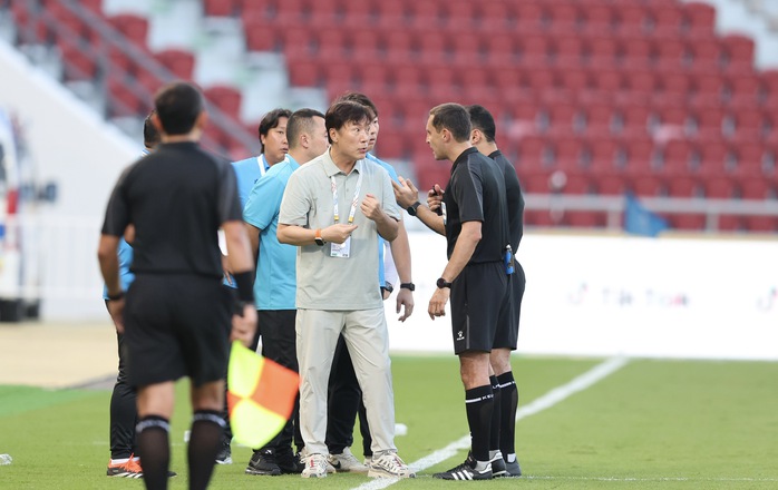 HLV U22 Lào: "Tôi không hiểu sao bàn thắng được công nhận" - Ảnh 1.