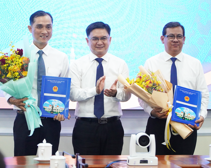 TPHCM: bổ nhiệm Ph&oacute; Ch&aacute;nh Văn ph&ograve;ng UBND th&agrave;nh phố v&agrave; Gi&aacute;m đốc, Chủ tịch c&aacute;c đơn vị - Ảnh 2.