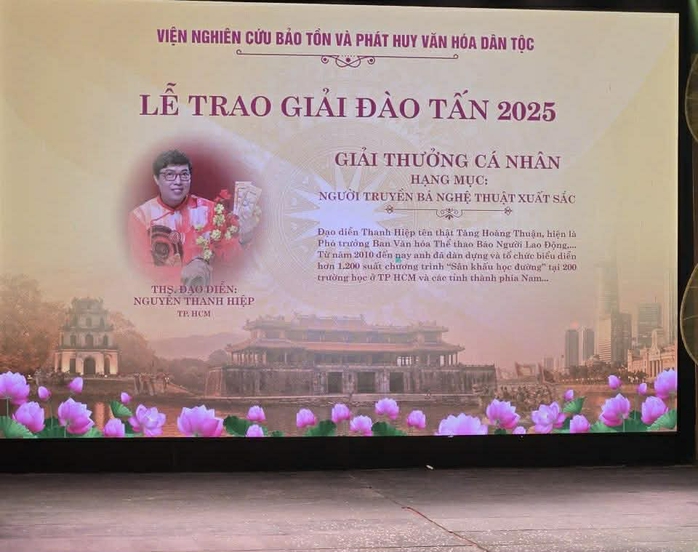 Giải thưởng Đ&agrave;o Tấn 2025 - bền bỉ g&igrave;n giữ v&agrave; lan tỏa gi&aacute; trị văn h&oacute;a d&acirc;n tộc - Ảnh 8.