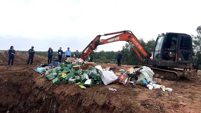 Hơn 5 . 000 Mỹ phẩm bị ti&ecirc;u hủy tại Quảng Trị: Thực trạng v&agrave; nguy&ecirc;n nh&acirc;n - Ảnh 1.