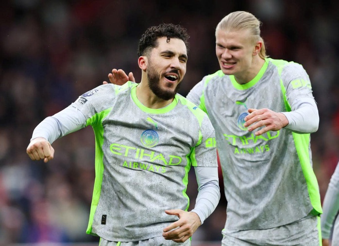 Khi &ldquo;năng lượng&rdquo; đ&aacute;nh thức bản lĩnh nh&agrave; v&ocirc; địch - Ảnh 1.