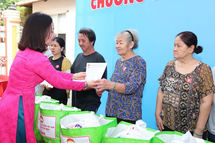 Bảo đảm an sinh, n&acirc;ng chất lượng sống - Ảnh 1.