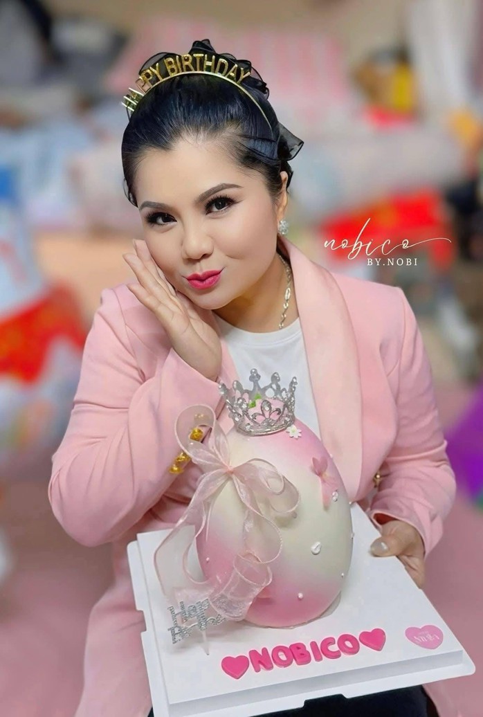 NSƯT T&uacute; Sương: Sinh nhật cuối năm 2025 ấm &aacute;p gia đ&igrave;nh, ghi khắc &acirc;n t&igrave;nh kh&aacute;n giả - Ảnh 1.