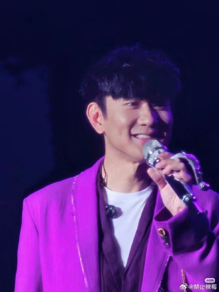 Lâm Tuấn Kiệt chọc giận "fan" khi công khai người yêu 24 tuổi - Ảnh 2.