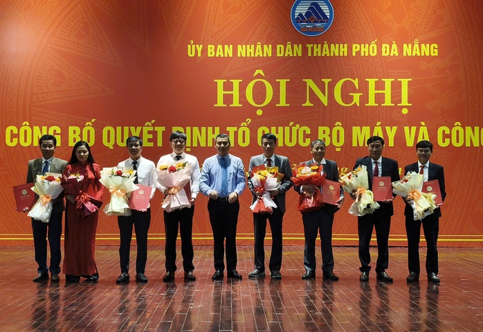 Đ&agrave; Nẵng sắp xếp c&ograve;n 3 ban quản l&yacute; dự &aacute;n, kiện to&agrave;n bộ m&aacute;y v&agrave; nh&acirc;n sự - Ảnh 2.