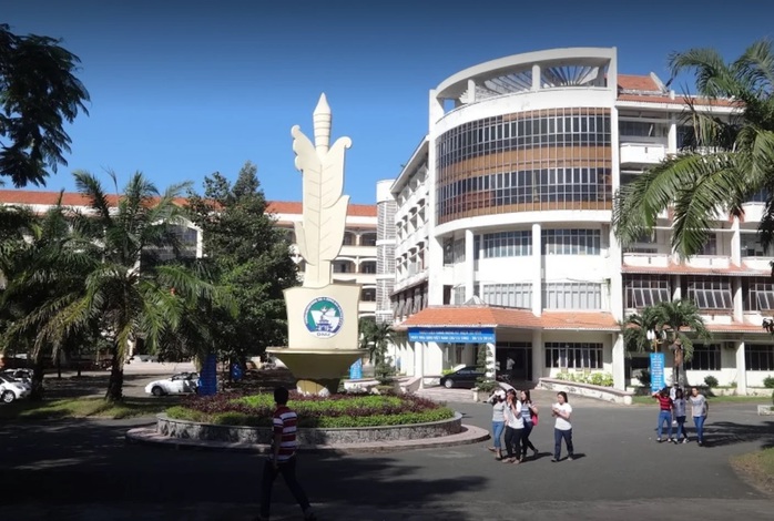 Lập tổ r&agrave; so&aacute;t, th&aacute;o gỡ vướng mắc vụ sinh vi&ecirc;n Trường Đại học Đồng Nai chưa nhận được tiền hỗ trợ - Ảnh 1.