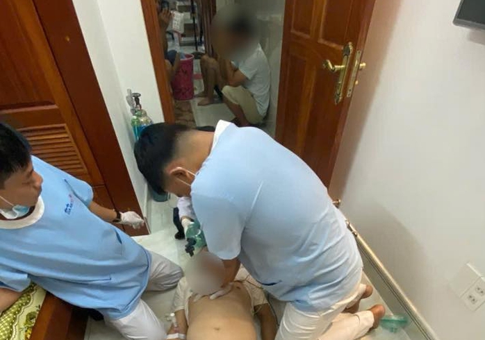 Một doanh nh&acirc;n đột tử khi ngủ, b&aacute;c sĩ cảnh b&aacute;o sự chủ quan thường gặp - Ảnh 1.