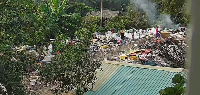 Công an TPHCM bắt một phụ nữ cho đổ hơn 257 tấn xà bần trên đất - Ảnh 3.