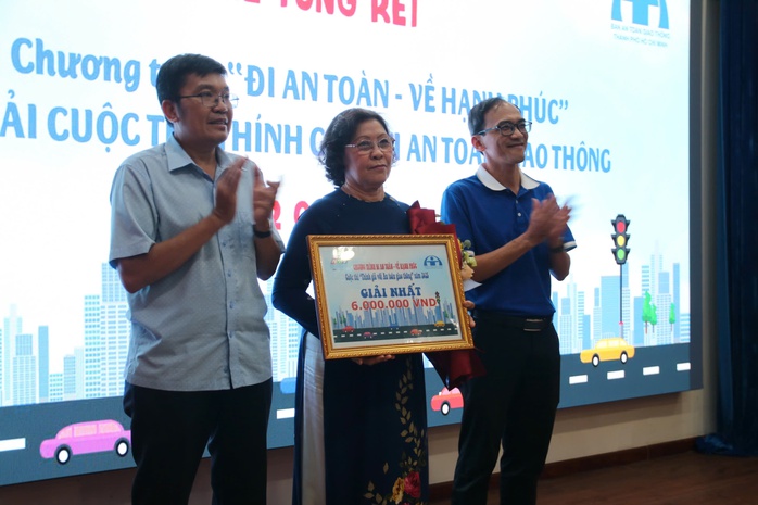 - Ảnh 2. - Ảnh 2.