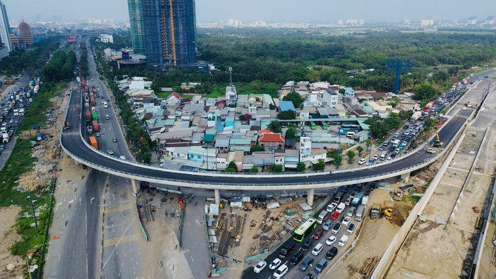 - Ảnh 4. - Ảnh 4.