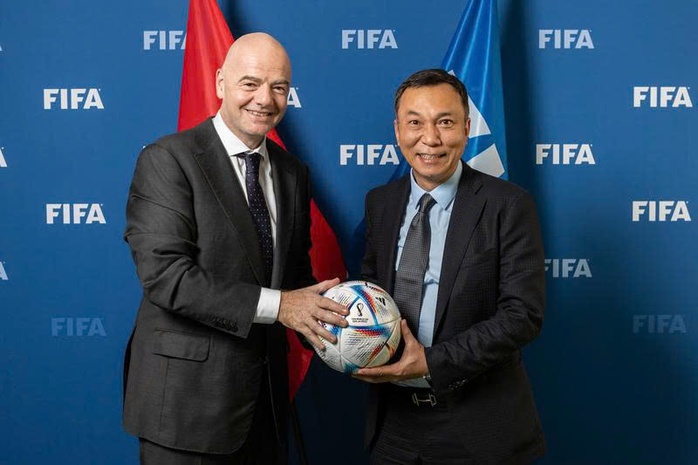 Chủ tịch LĐBĐ Việt Nam dự lễ bốc thăm VCK FIFA World Cup 2026 - Ảnh 1.